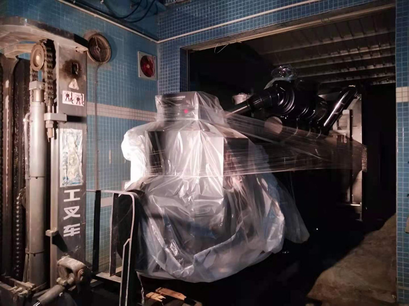 新機(jī)銷售現(xiàn)場